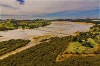 Whananaki_North_South;Northland;sandy_beaches;bachs;holiday_homes;bush;native_f